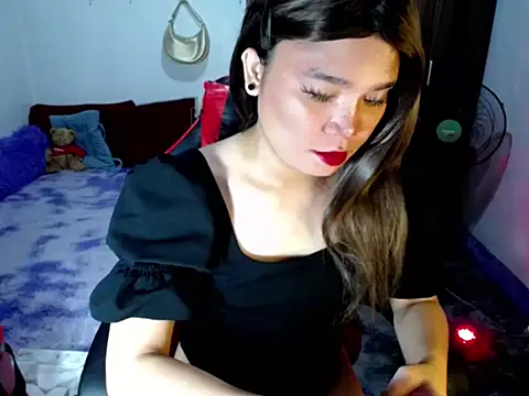 Urassiansweetcummer online show from 17, 3, 2026