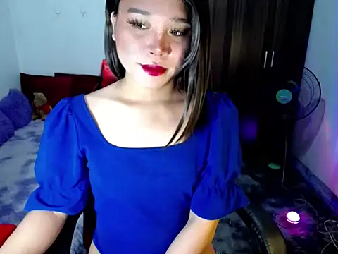 Urassiansweetcummer online show from 7, 7, 2026