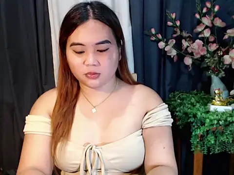 Snapshot of queen_staceyy chatting on 4, 12, 2025 queen staceyy online show from 4, 12, 2025