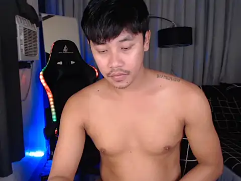 alexsuckable01 online show from 11, 4, 2026