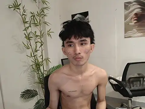 Snapshot of twink_pinoy chatting on 24, 6, 2026 twink pinoy online show from 24, 6, 2026
