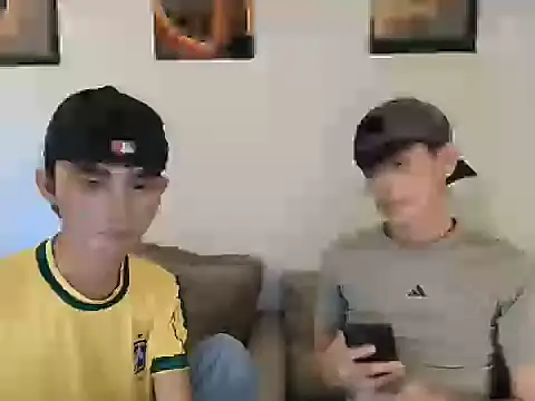 Snapshot of twink_pinoy chatting on 4, 8, 2026 twink pinoy online show from 4, 8, 2026