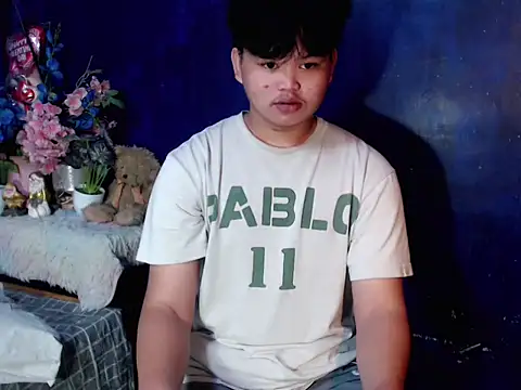 Reynelcock online show from 10, 2, 2026