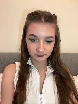 AdelinaEmber online show from 16, 12, 2025