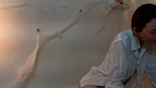 Snapshot of Kyra_Honey chatting on 29, 10, 2025 Kyra Honey online show from 29, 10, 2025