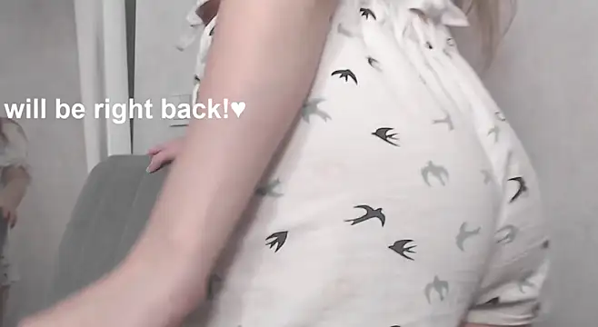 cute elfy  online show from 17, 1, 2026