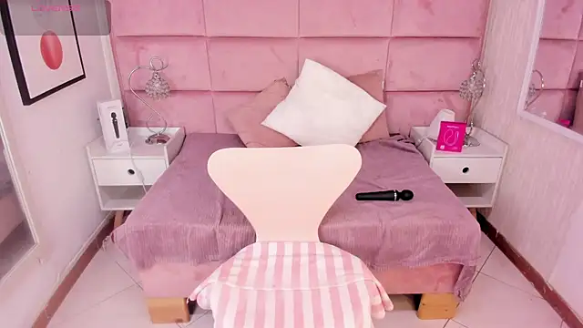 Janah Myers online show from 14, 10, 2025