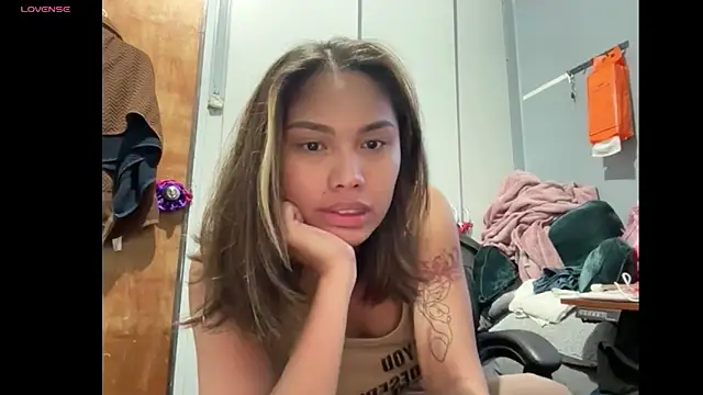 Snapshot of Griselda_beatriz3 chatting on 6, 5, 2026 Griselda beatriz3 online show from 6, 5, 2026