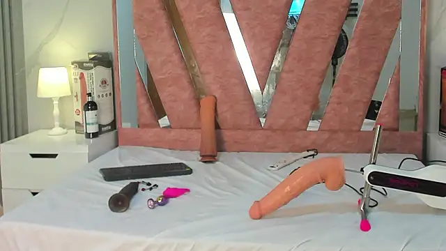 Wonderkloe  online show from 11, 2, 2026