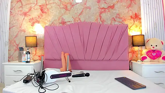 Wonderkloe  online show from 29, 3, 2026