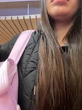 Isabella21  online show from 15, 4, 2026