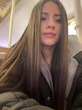 Isabella21  online show from 21, 4, 2026