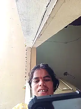 Priyanka hot1 online show from 29, 9, 2025