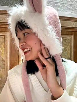 Daisy018 online show from 18, 11, 2025