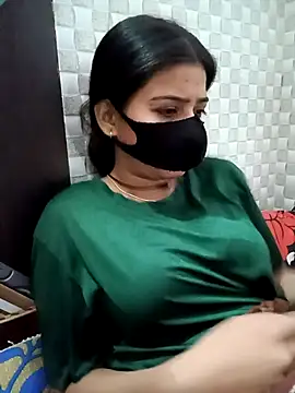 Hot Jaanvi  online show from 18, 11, 2025