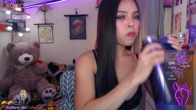 Snapshot of izabella_moore chatting on 12, 6, 2026 izabella moore online show from 12, 6, 2026