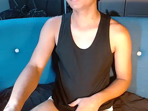 Snapshot of urbigcock_andrie chatting on 21, 3, 2026 urbigcock andrie online show from 21, 3, 2026