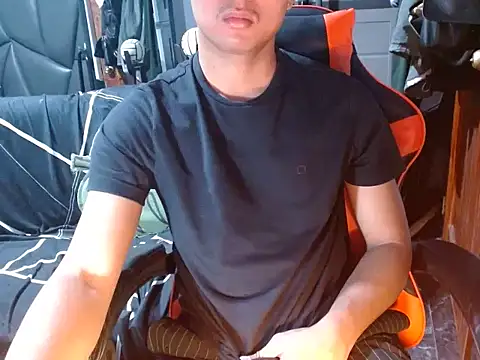 Snapshot of urbigcock_andrie chatting on 23, 3, 2026 urbigcock andrie online show from 23, 3, 2026