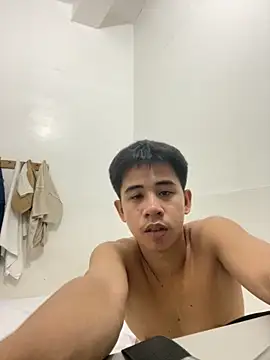 urasianbigcock online show from 18, 10, 2025