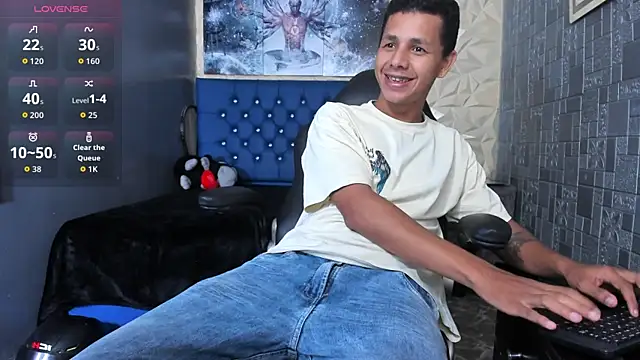 Snapshot of BigMonstercoks69 chatting on 30, 3, 2026 BigMonstercoks69 online show from 30, 3, 2026