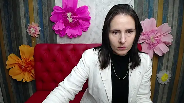 KarinaSwann online show from 12, 9, 2025
