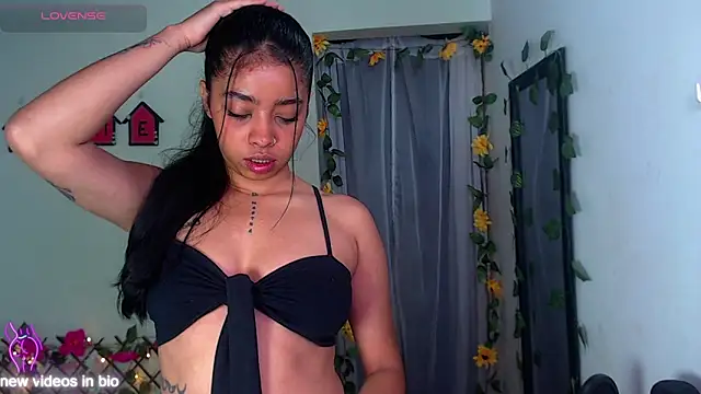 Angie Lee01 online show from 23, 10, 2025