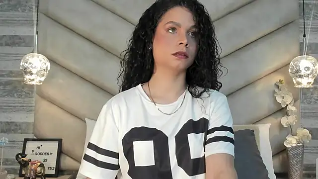 Snapshot of AgathaMendoza chatting on 1, 10, 2025 AgathaMendoza online show from 1, 10, 2025