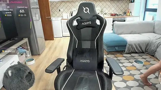 cherry bams online show from 10, 9, 2025