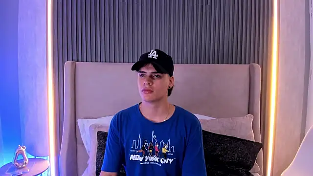 BenitoSaenz online show from 19, 10, 2025