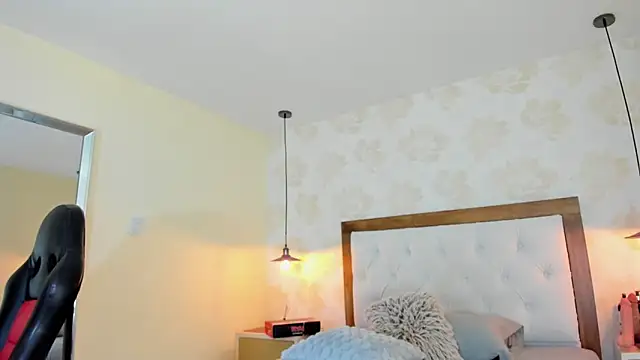 Snapshot of IRISCLARK1 chatting on 1, 6, 2026 IRISCLARK1 online show from 1, 6, 2026