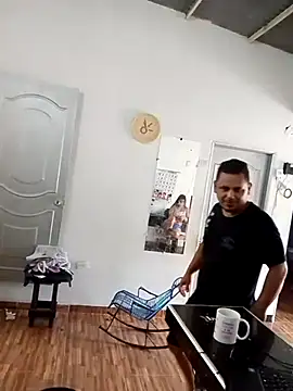 Snapshot of ltoro15 chatting on 2, 11, 2025 ltoro15 online show from 2, 11, 2025