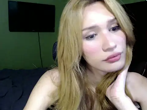 SerenaCortesi online show from 14, 9, 2025