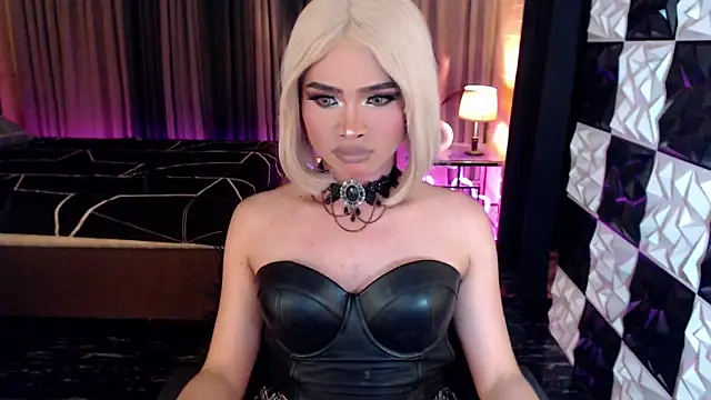 BigCockMaxineTS online show from 27, 10, 2025