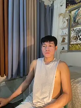 xshyboyx online show from 13, 2, 2026