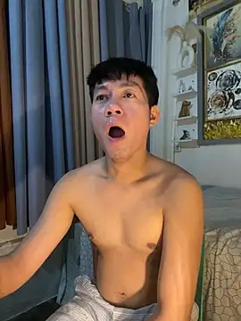 xshyboyx online show from 15, 2, 2026