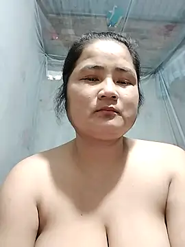 Snapshot of BigBoobs186 chatting on 27, 9, 2025 BigBoobs186 online show from 27, 9, 2025