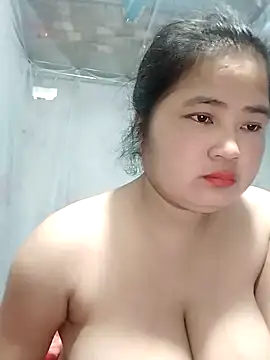 Snapshot of BigBoobs186 chatting on 15, 10, 2025 BigBoobs186 online show from 15, 10, 2025