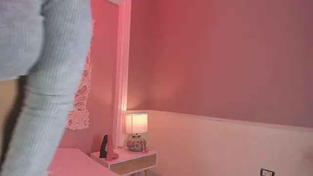 VictoriaPowell online show from 13, 9, 2025