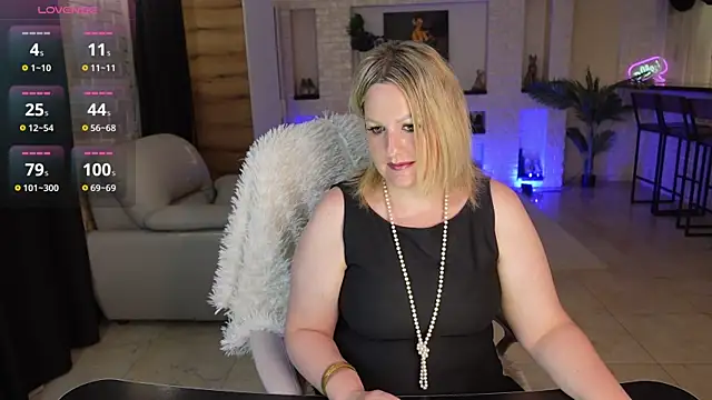 Snapshot of MariemLui chatting on 10, 7, 2026 MariemLui online show from 10, 7, 2026