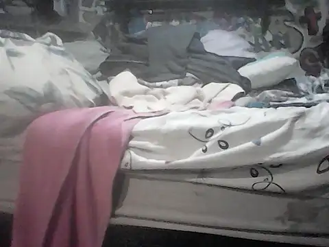 Twoslipperywhenwett online show from 13, 3, 2026