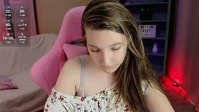 Mia Myles online show from 10, 10, 2025