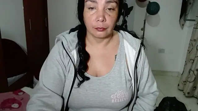 Vivian milf paint online show from 19, 9, 2025