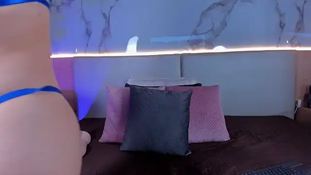 ValSmith  online show from 16, 10, 2025