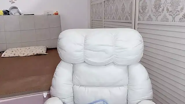 Holiland online show from 13, 10, 2025