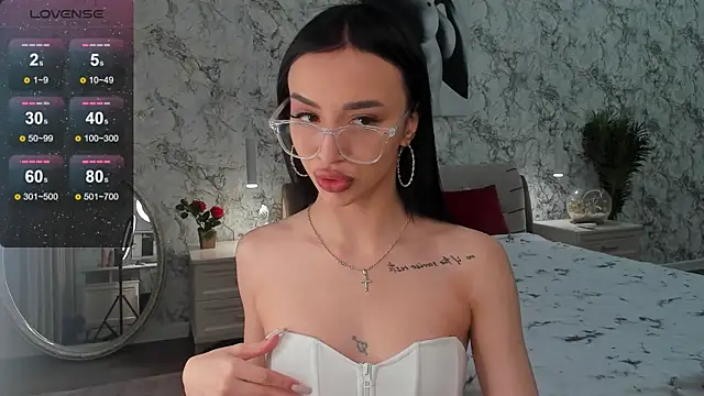 Snapshot of KatieBrown1 chatting on 16, 9, 2025 KatieBrown1 online show from 16, 9, 2025
