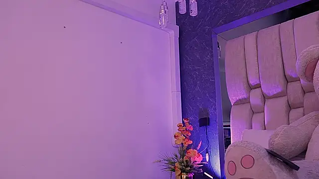 Snapshot of SamantaVazquez chatting on 21, 11, 2025 SamantaVazquez online show from 21, 11, 2025