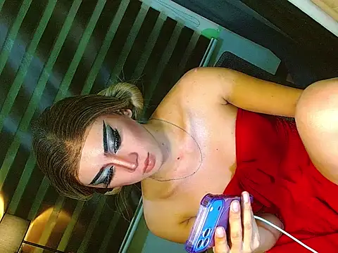 Snapshot of Queen_yasii_88 chatting on 12, 6, 2026 Queen yasii 88 online show from 12, 6, 2026
