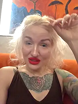 Snapshot of KateMonroe chatting on 8, 5, 2026 KateMonroe online show from 8, 5, 2026