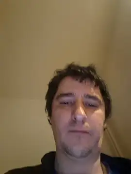 hugecock4u1990 online show from 15, 1, 2026