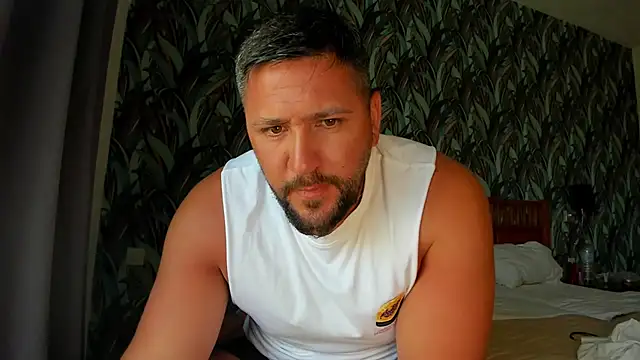 Gold Alpha Boy online show from 31, 7, 2026